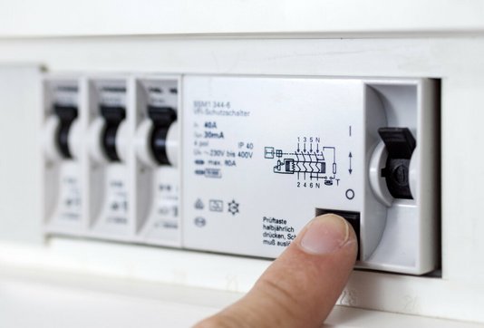 Sicherheit-Haushalt-2-FI-Schalter Stromschalter